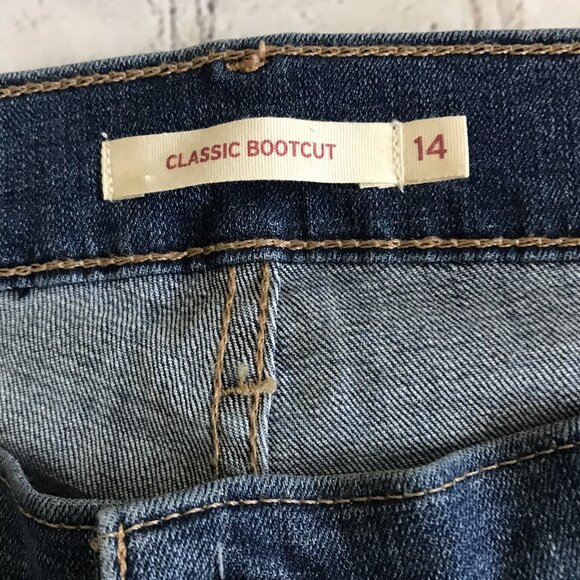 Levi's Classic Bootcut Jeans Women's Size 14 Dark Wash 32x32 - Picture 3 of 7